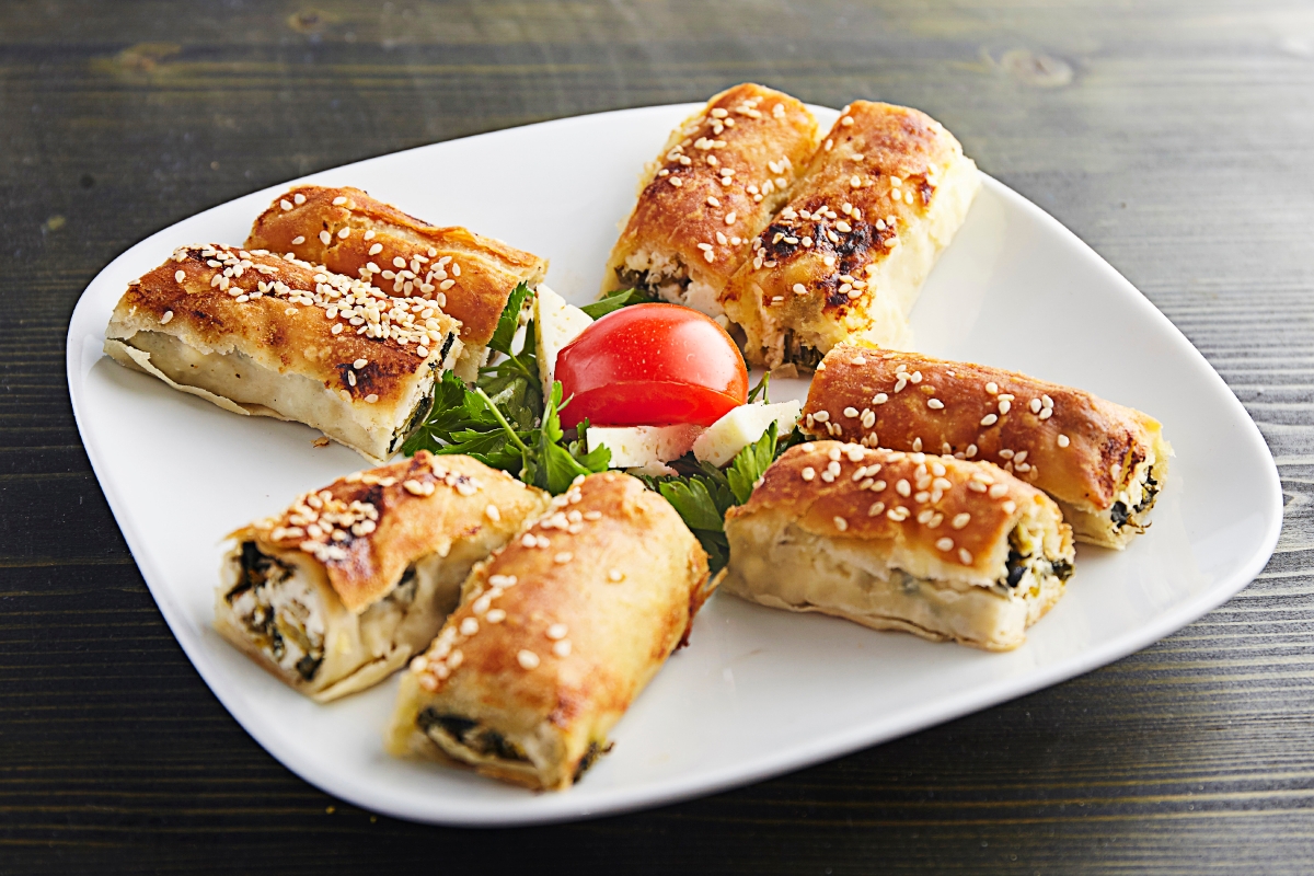 Börek (Yarım porsiyon) resmi